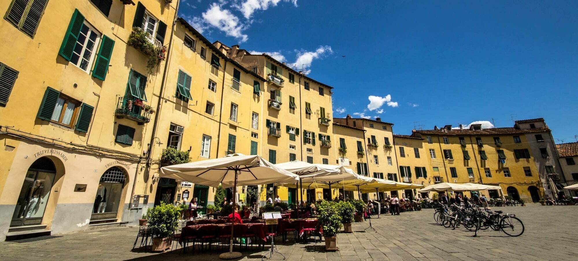 John B .&b. 2* Lucca